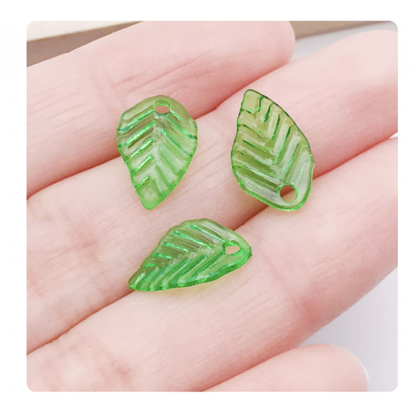 10pcs/pack 13x8mm Acrylic Plastic 3D Resin Beads clear green leaf charms TB-997486682790-22157