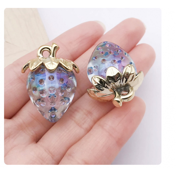 2pcs/pack  31x23mm resin strawberry clear blue AB color TB--1053595410825-22940