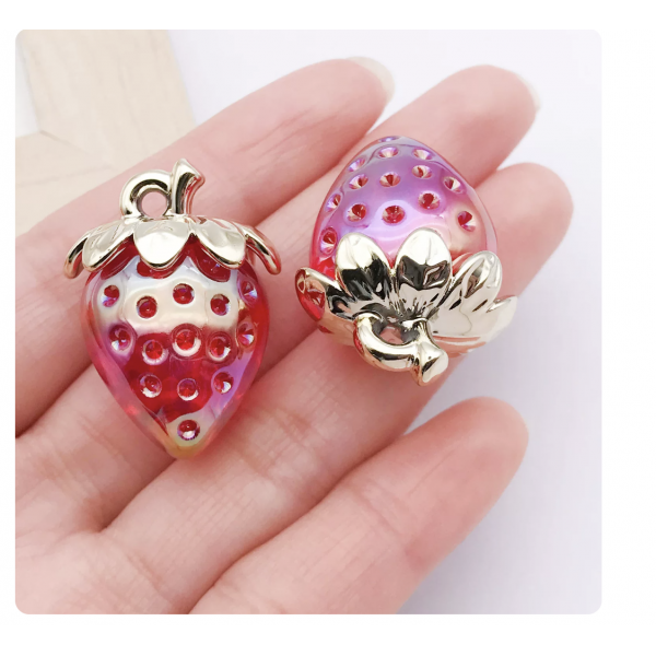 2pcs/pack  31x23mm resin strawberry clear red AB color TB--1053595410825-22939