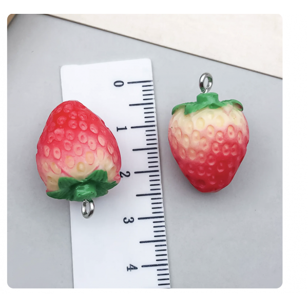 2pcs/pack 24x16mm resin 3D strawberry   TB--1053595410825--19697